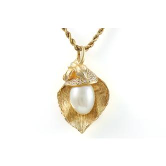 12.0mm Pearl and Diamond Pendant